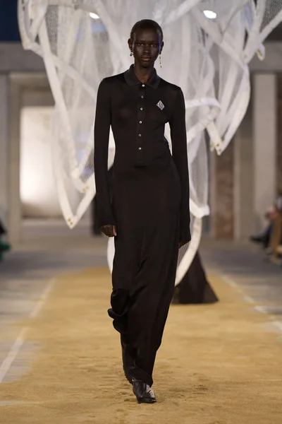 Look 50